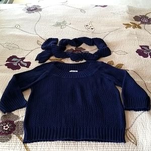 Navy chunky knit sweater sz M with matching scarf